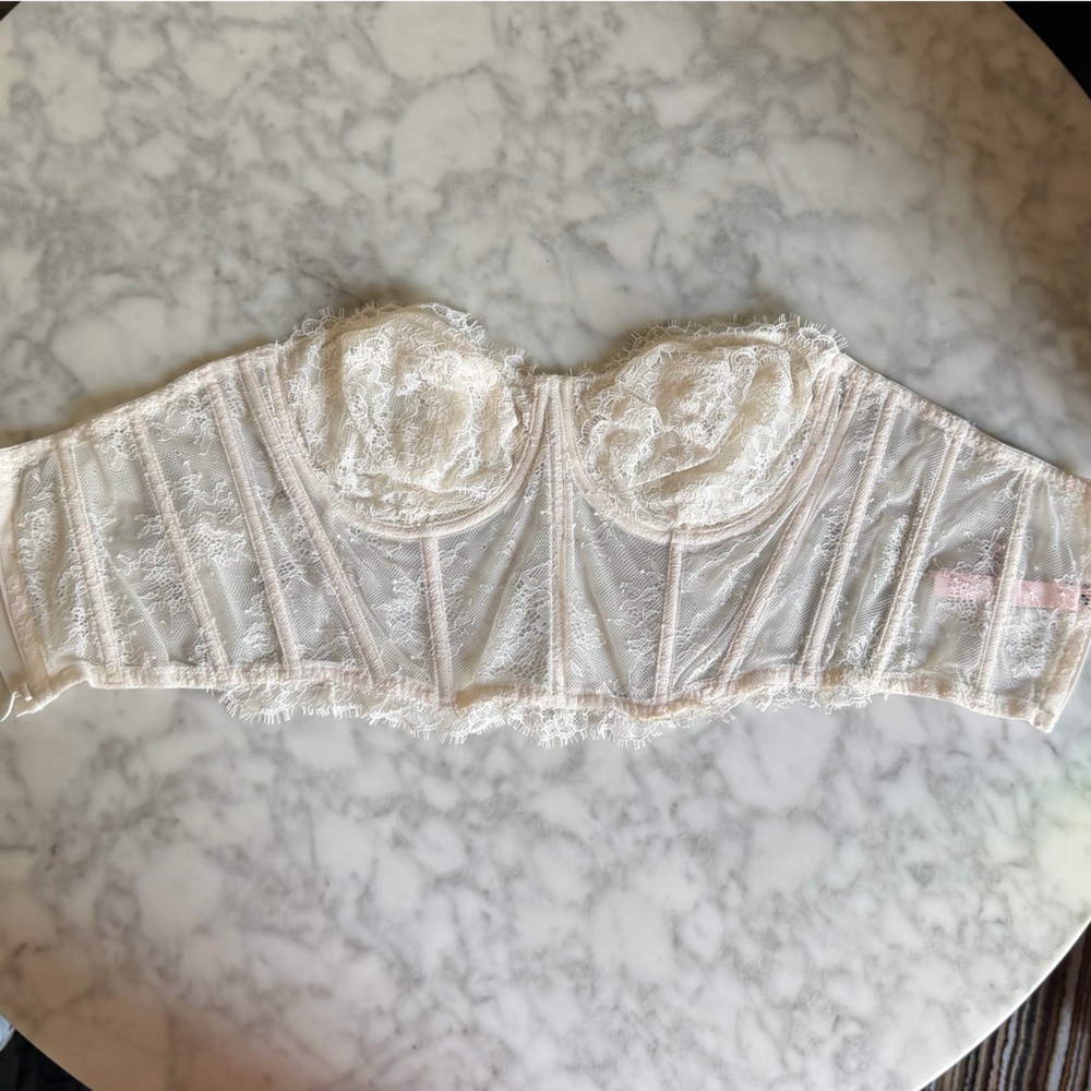Victoria’s Secret Lace Bustier Corset Bra Top Cream Off White 34DD 34E Lingerie - Picture 2 of 7